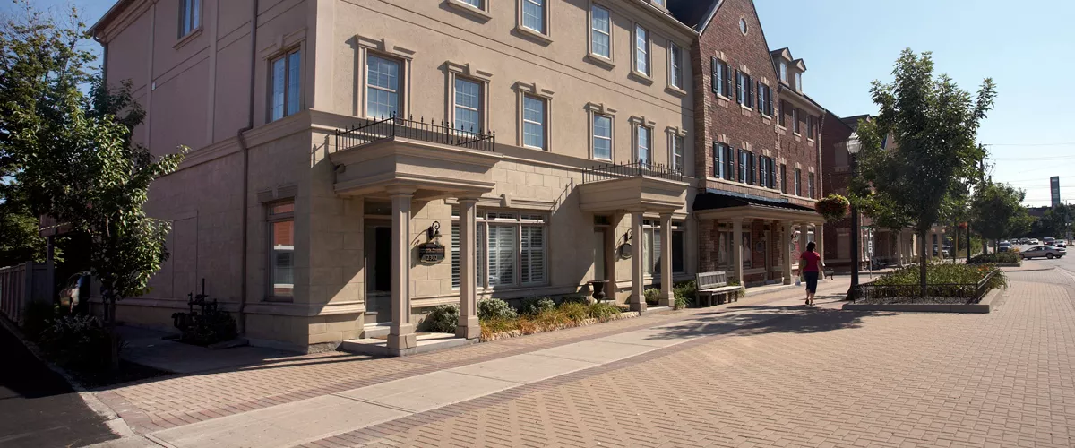 Major Mackenzie Streetscape