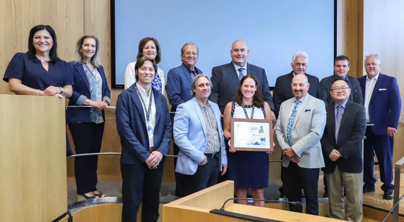 Photo of Mayor, Members of Council and City staff