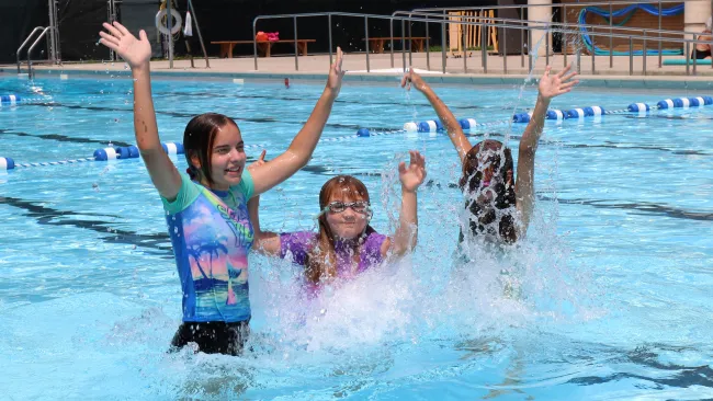 kids in pool 