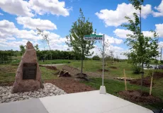 Image of Vaughan Cares recognition plaque and roadway sign, 2022.